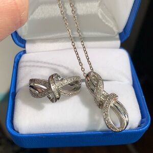 Helzberg Diamonds two-piece set.